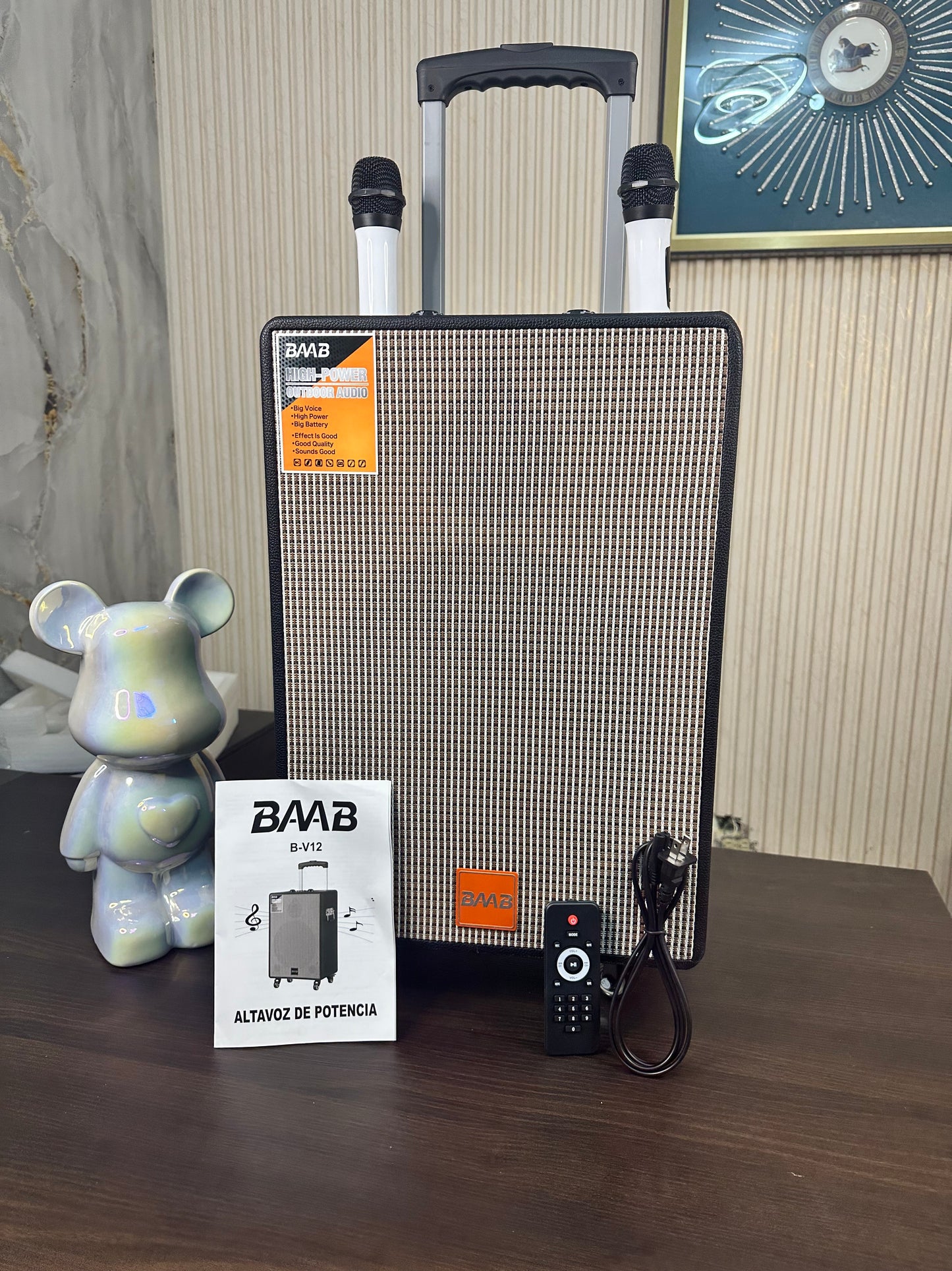 Bocina de 12 pulgadas I BAAB™ I 2 Microfonos Gratis + Control Remoto.